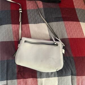 Simply Vera Vera Wang Sintra Crossbody